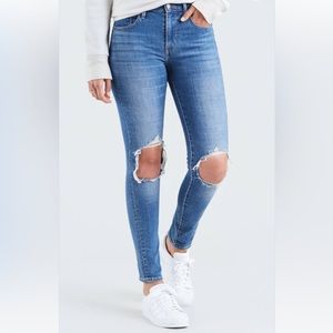 Levi’s 721 High Rise Skinny Jeans